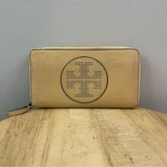 Tory Burch Handbags - Tory Burch Continental Wallet Perforated Logo Tan Sand Leather Blue Interior
